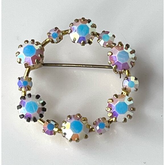 Vintage Austria Signed BROOCH 1.5" Aurora Borealis Quartz Stone Wreath Pin RARE - Picture 1 of 5